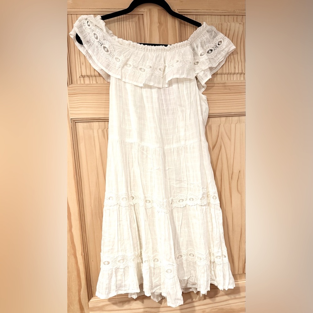 Large NWT Creamy Off White Dress